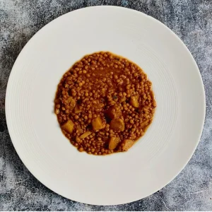 Estofado de lentejas con manzana y curry