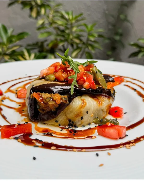 Relleno de berengena con verduras y heura